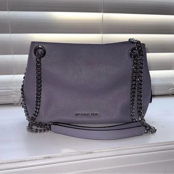 Michael Kors Lilac Leather Shoulder Bag with Gunmetal Chain - Picture 1 of 7